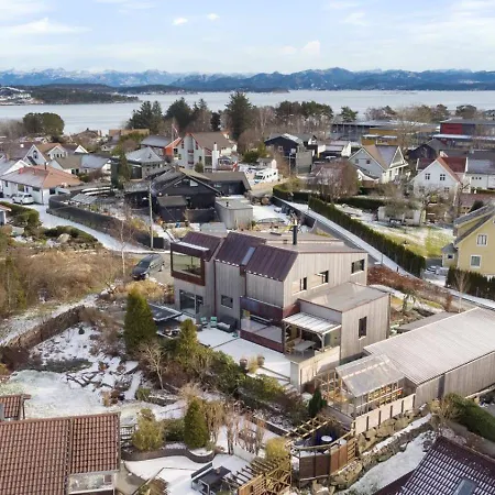 Casa Roaldsoy Ferienhaus *